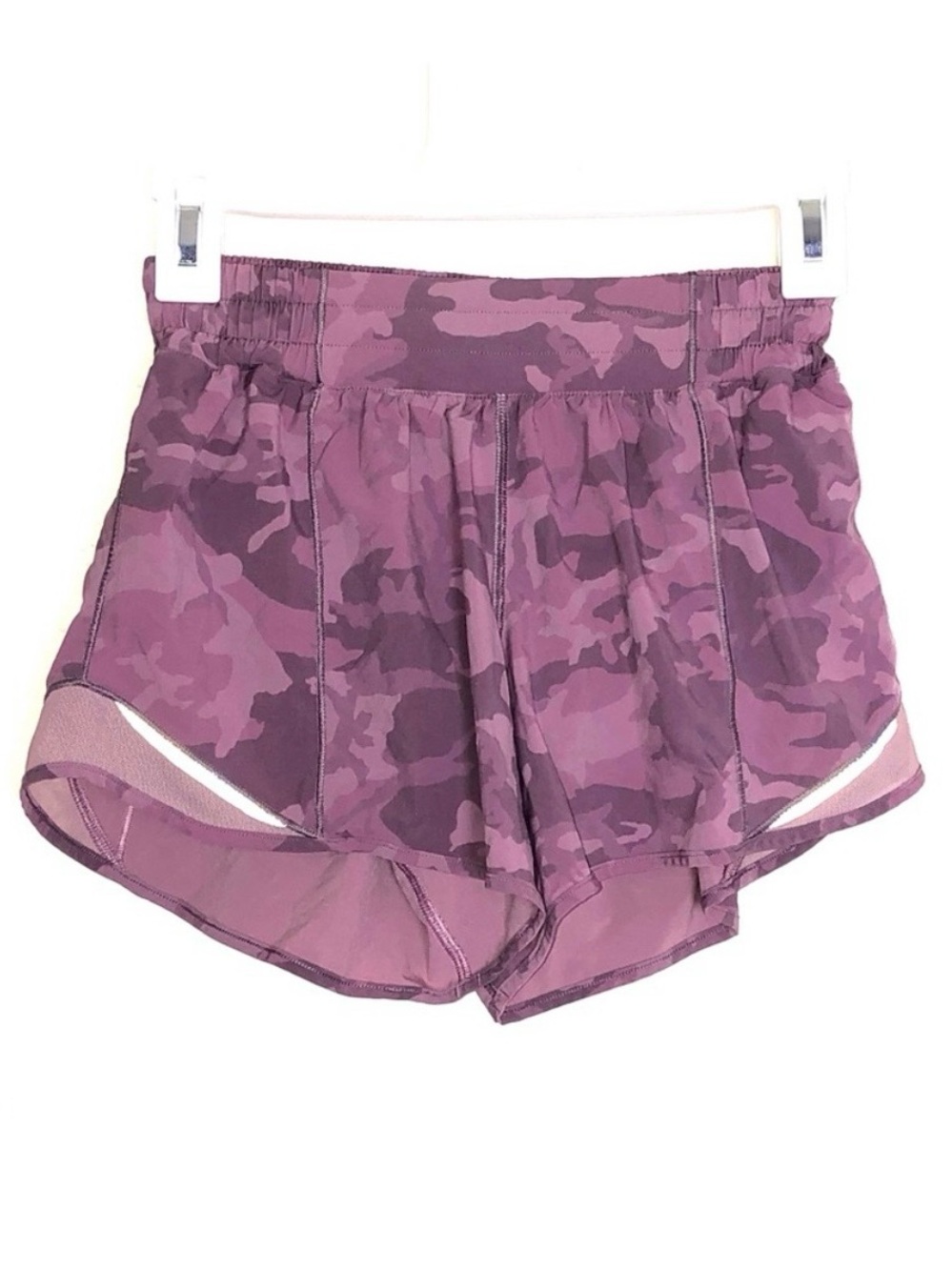 Lululemon Hotty Hot Short II *Long 4” in Incognito Camo Pink Taupe, size 4